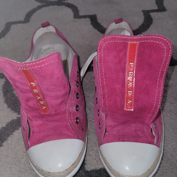 Prada flat lace up shoe. - Picture 3 of 6